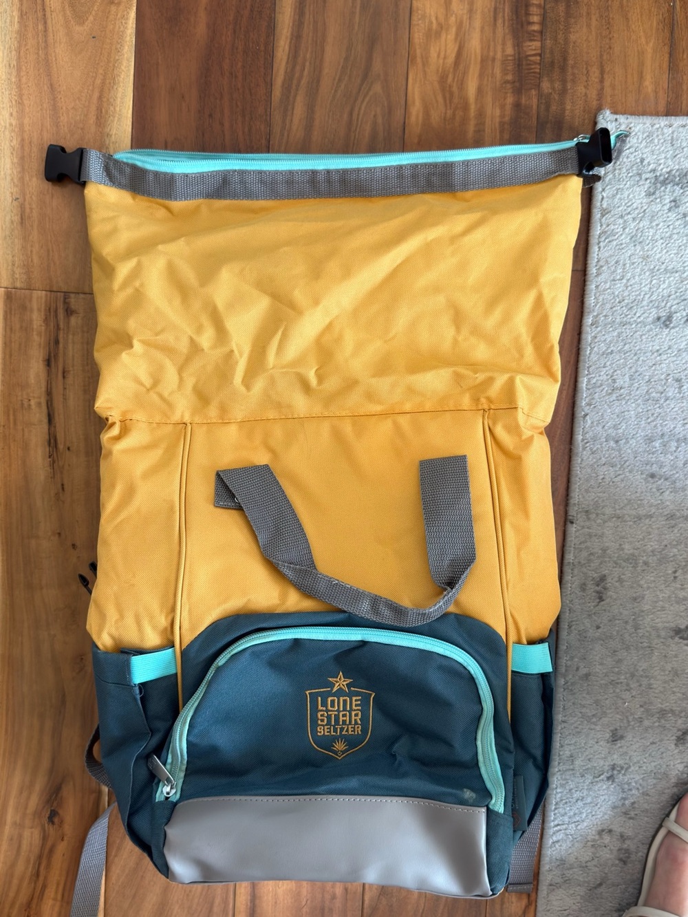NEW NEVER USED! Lone Star Dry Bag Cooler Bag Roll-Top Backpack